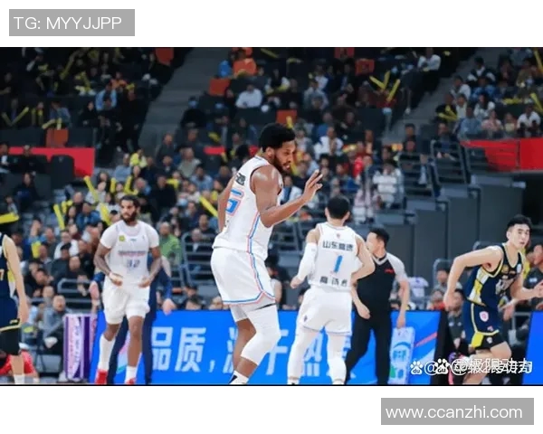 2018年CBA季后赛广东队与山东队激战回顾与精彩瞬间分析